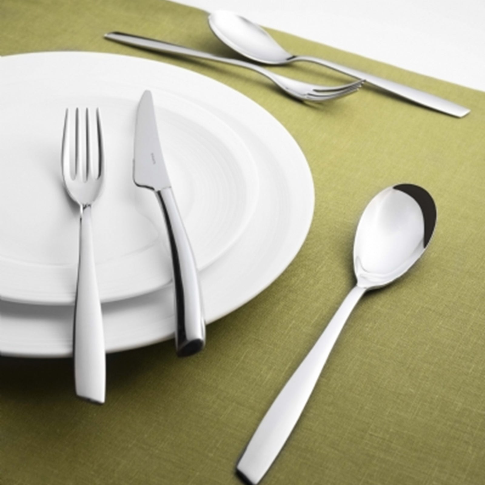 シャコガイル　ポンカン8  b１枚　ブラッティタイフーン２枚 大人気】東京に初上陸した大阪の名店『コロンビア8』のキーマカレーを