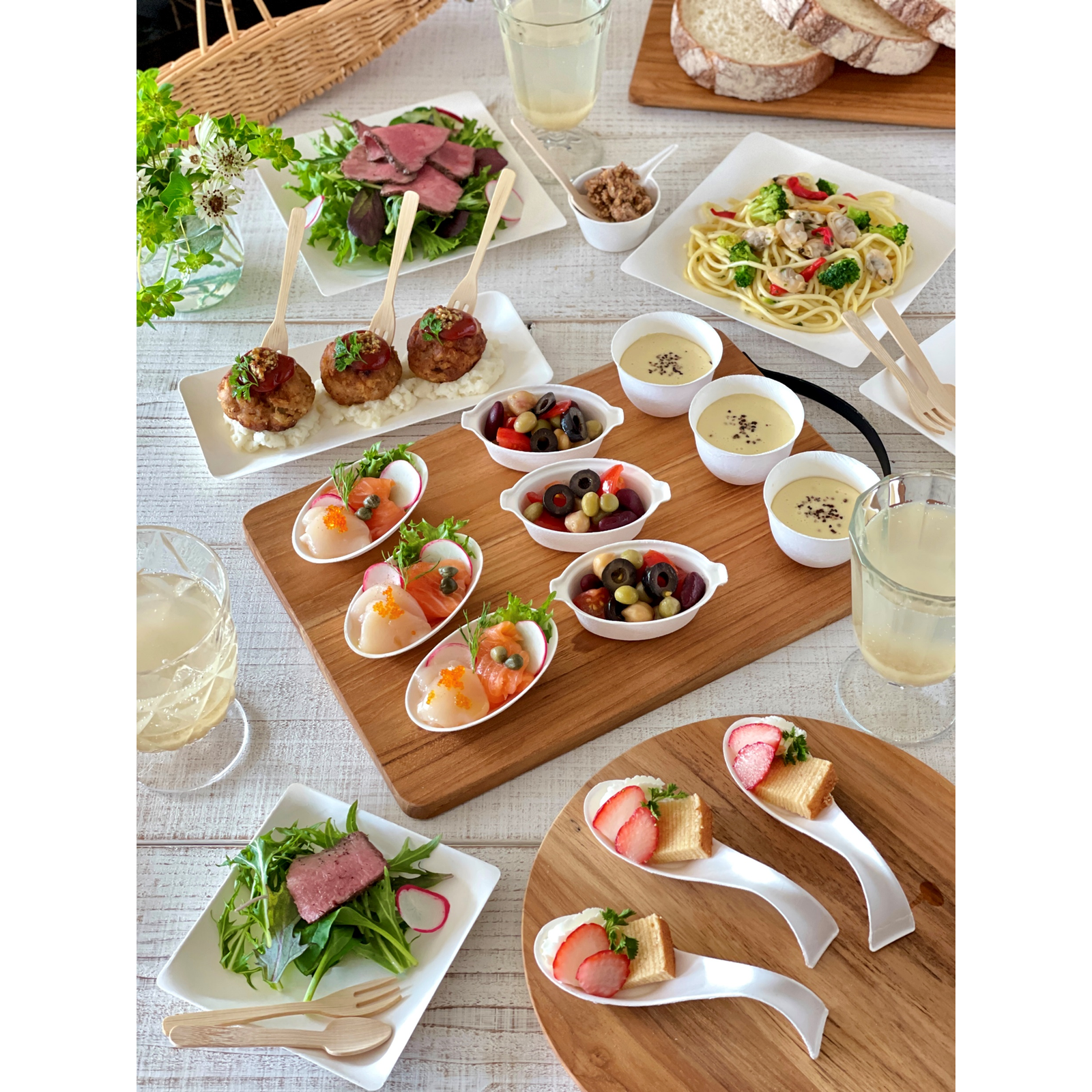 ソリア solia パーティープレート マンタ 210×140mm 100枚入りブラック　ケータリング/プラスチック容器/使い捨て食器